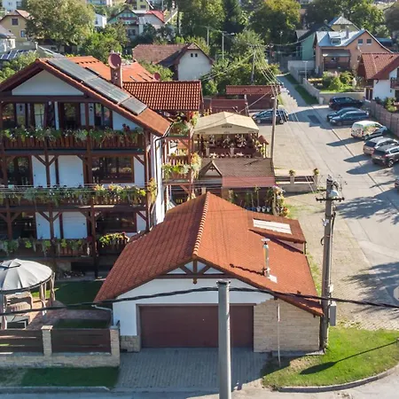 Gitka Pensión *